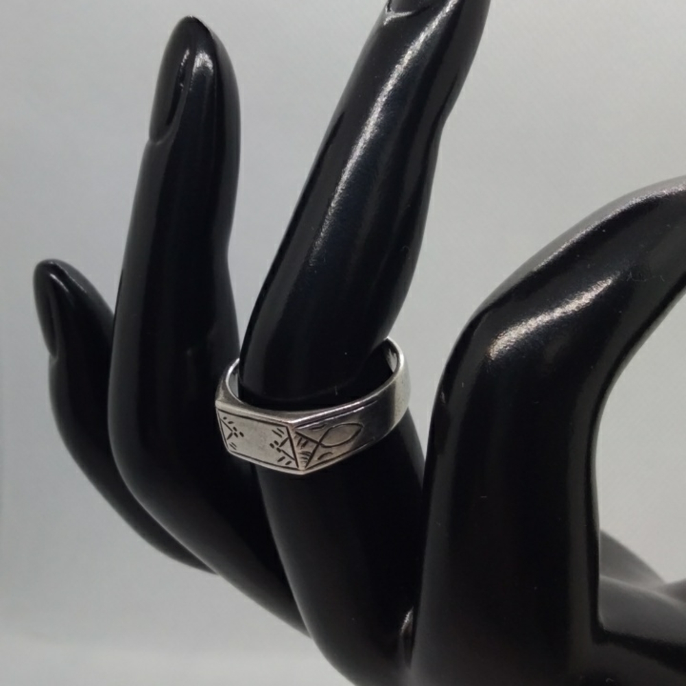 Nepal sterling silver ichythus (fish) ring
